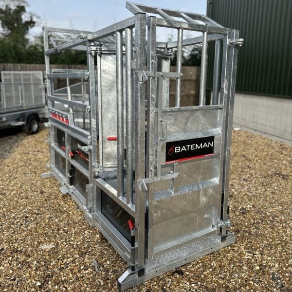 Bateman Hybrid Cattle Crush - Image 3