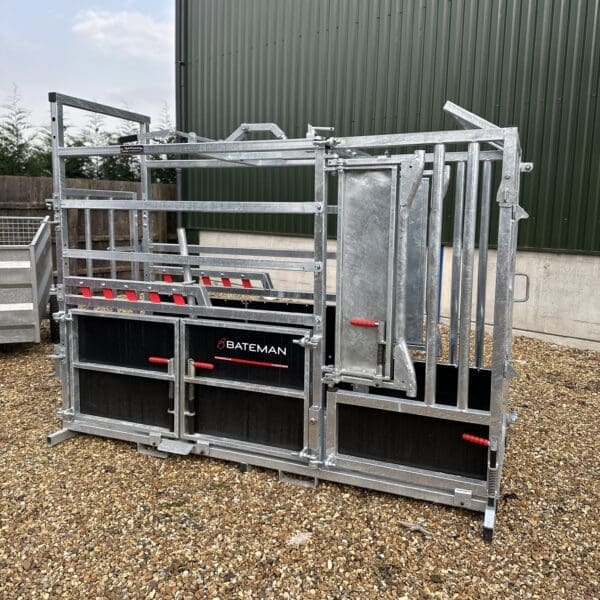 Bateman Hybrid Cattle Crush - Image 7