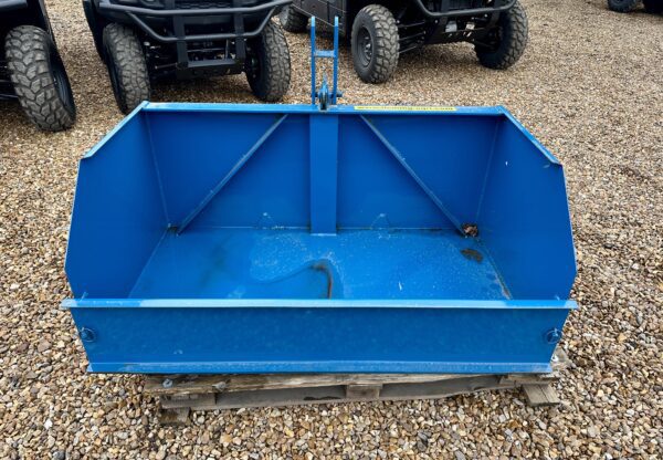 4ft Compact Tractor mounted tipping transport box - Image 2