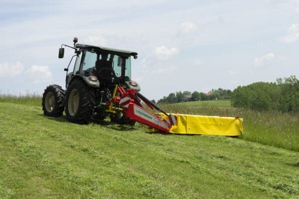 Pottinger Novadisc 262 rear disc mower - Image 4