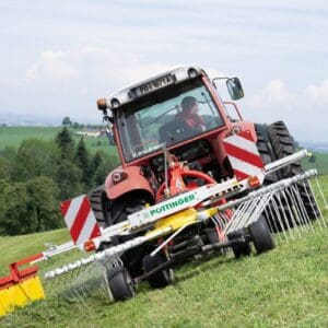 Pottinger Top 342 Single Rotor Rake – Compact Maneuverability for Corners and Steep Terrain