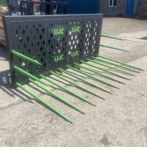 8ft LWC Grass fork C/W cone and pin brackets