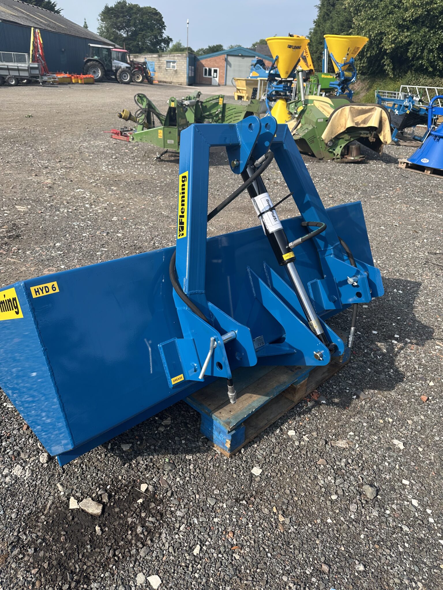 Fleming 6ft Hydraulic Transport Box - Image 4