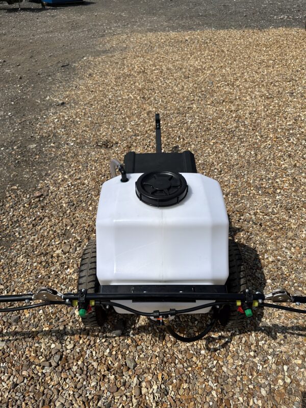 Trailed 80l sprayer - Image 2