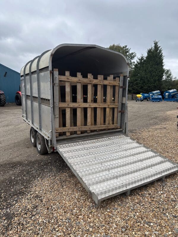 Bateson Cattle Trailer - Image 7