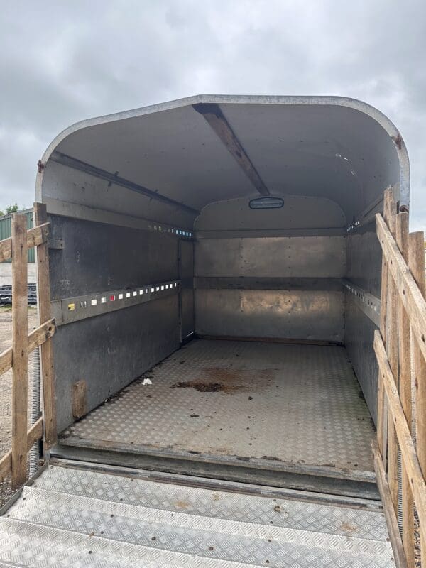 Bateson Cattle Trailer - Image 9