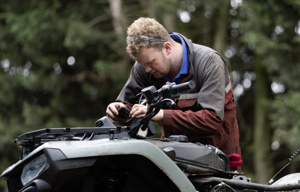 repairing-cforce1000