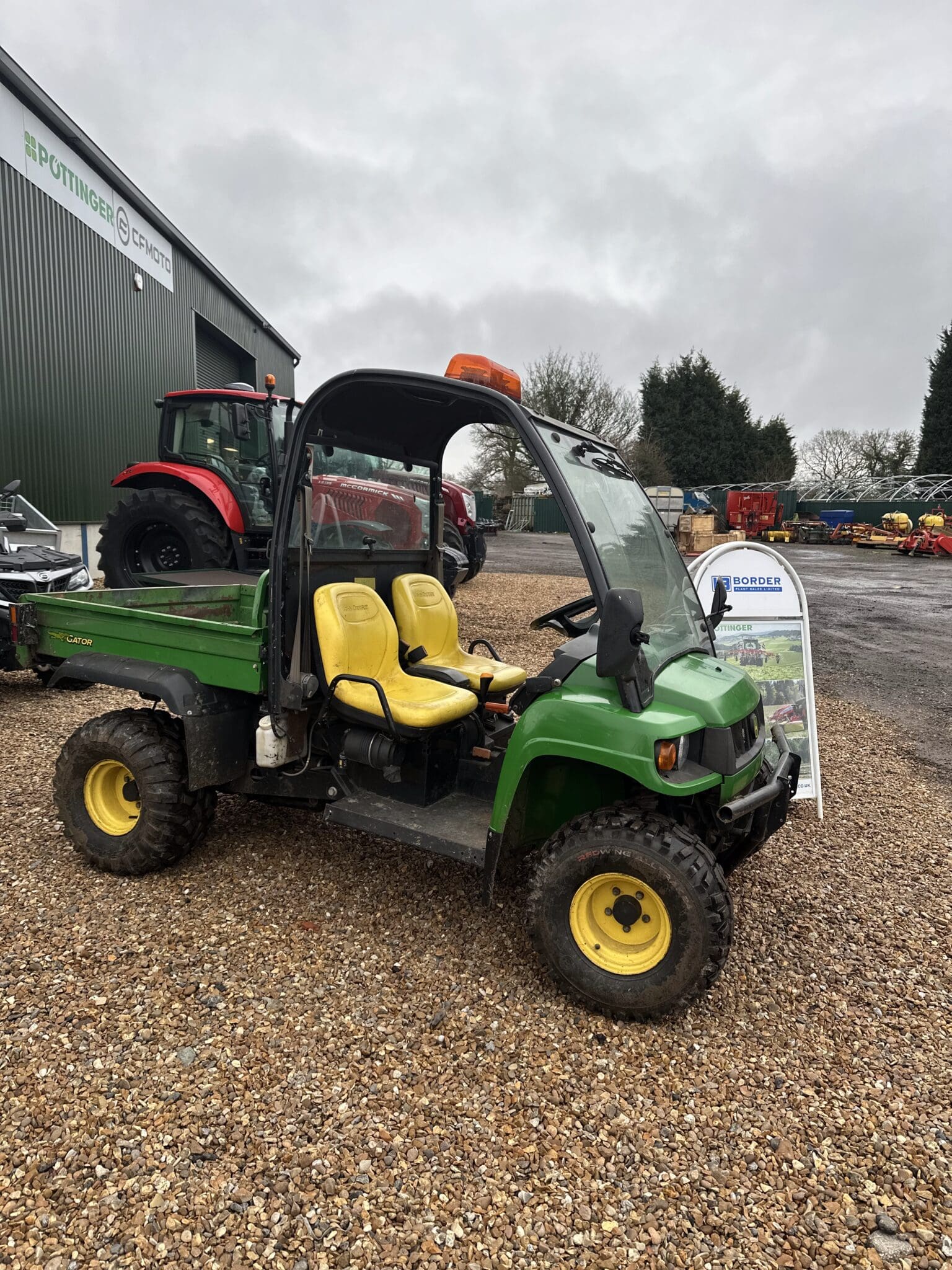 John Deere HPX Gator - Image 2